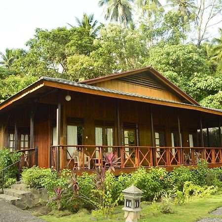 Kungkungan Bay Resort Bitung Exterior photo