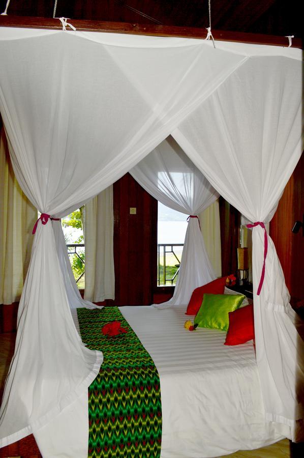 Kungkungan Bay Resort Bitung Exterior photo