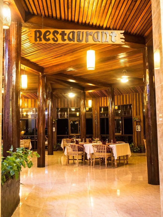 Kungkungan Bay Resort Bitung Exterior photo